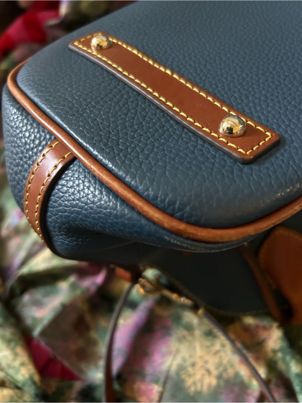 Dooney & Bourke Authentic Blue Pebbled Leather Dome Handbag W/ Brown Trim - Picture 8 of 12